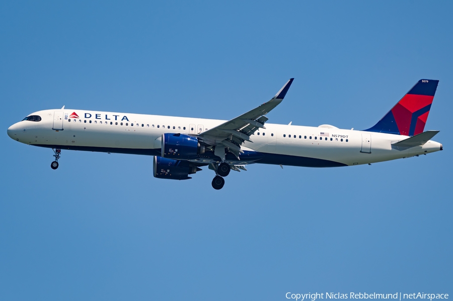 Delta Air Lines Airbus A321-271NX (N579DT) | Photo 680861
