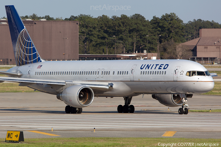 United Airlines Boeing 757-222 (N579UA) | Photo 43350