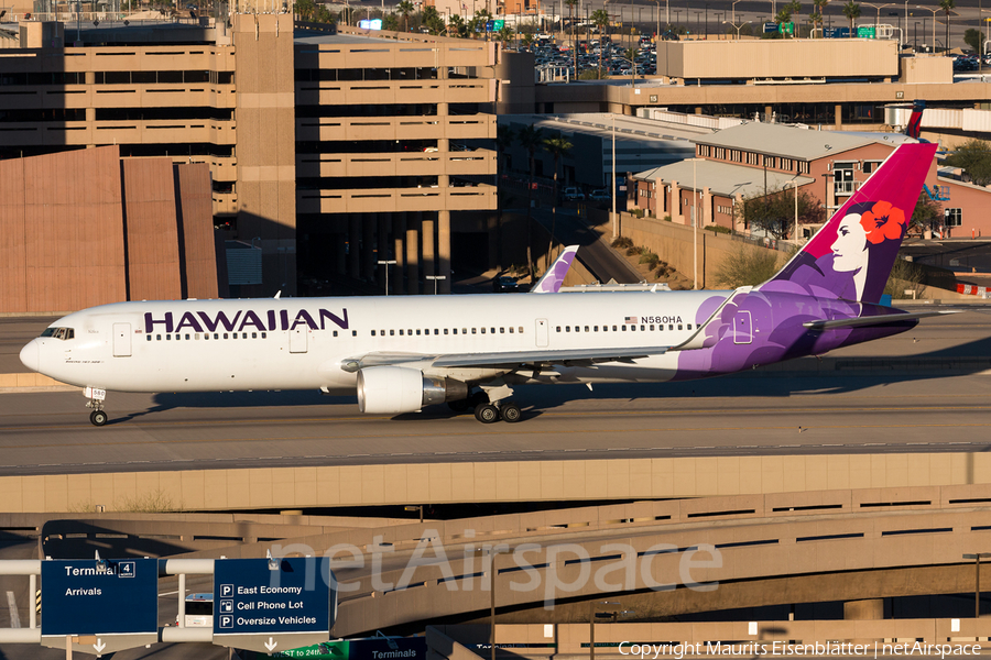 Hawaiian Airlines Boeing 767-33A(ER) (N580HA) | Photo 251572