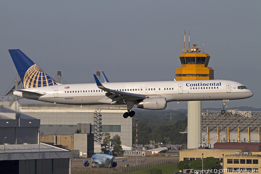 Continental Airlines Boeing 757-224 (N58101) | Photo 293015