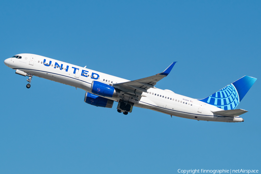 United Airlines Boeing 757-224 (N58101) | Photo 598027