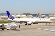 United Airlines Boeing 757-224 (N58101) at  San Francisco - International, United States