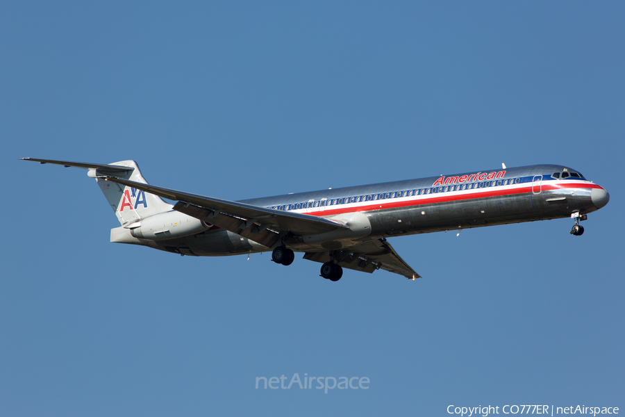 American Airlines McDonnell Douglas MD-82 (N581AA) | Photo 57224