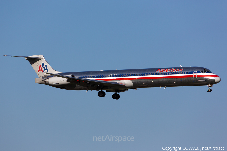 American Airlines McDonnell Douglas MD-82 (N581AA) | Photo 81195