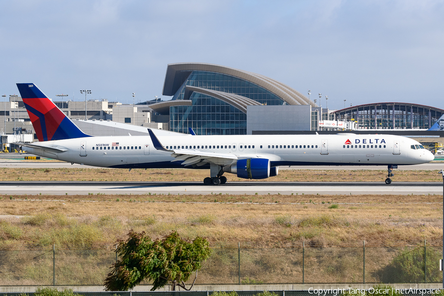 Delta Air Lines Boeing 757-351 (N581NW) | Photo 489524