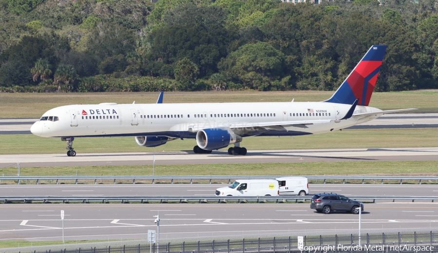 Delta Air Lines Boeing 757-351 (N581NW) | Photo 613585