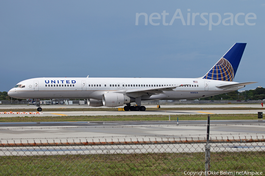 United Airlines Boeing 757-222 (N581UA) | Photo 72702