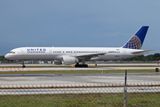 United Airlines Boeing 757-222 (N581UA) at  Ft. Lauderdale - International, United States