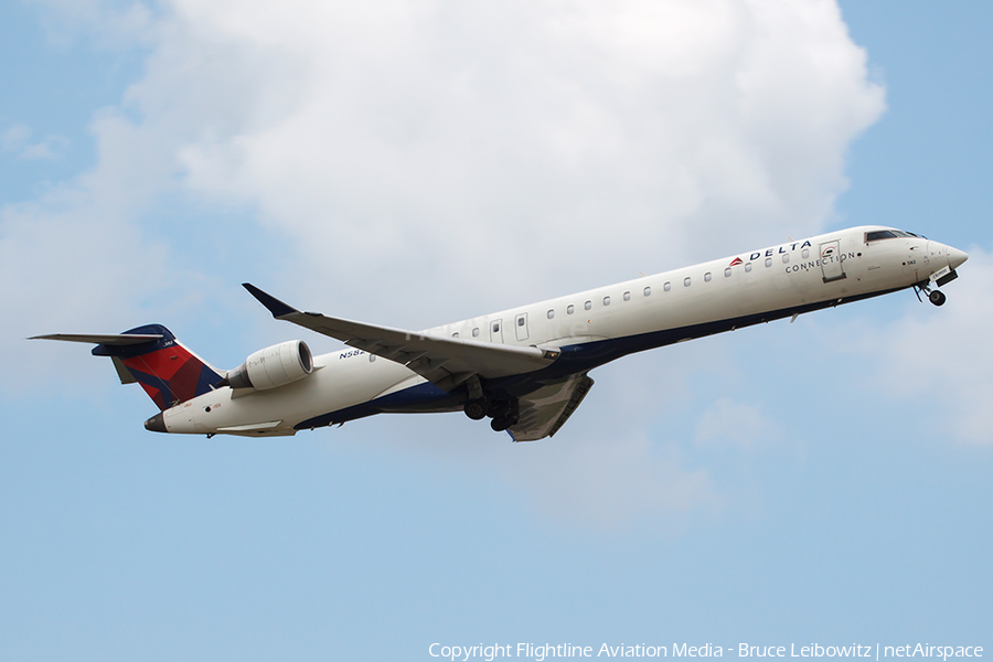Delta Connection (ExpressJet Airlines) Bombardier CRJ-900LR (N582CA) | Photo 95911