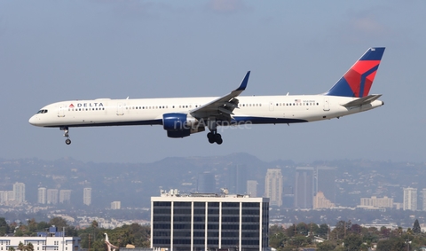 Delta Air Lines Boeing 757-351 (N582NW) at  Los Angeles - International, United States