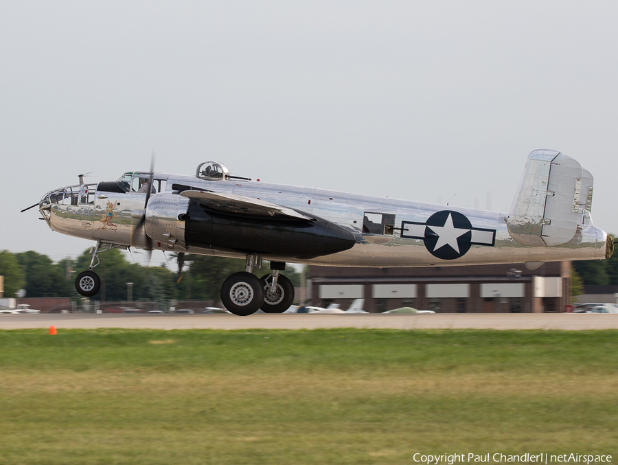 (Private) North American B-25J Mitchell (N5833B) | Photo 95655