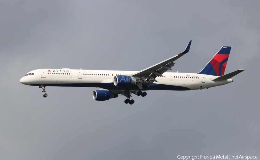 Delta Air Lines Boeing 757-351 (N583NW) | Photo 590795