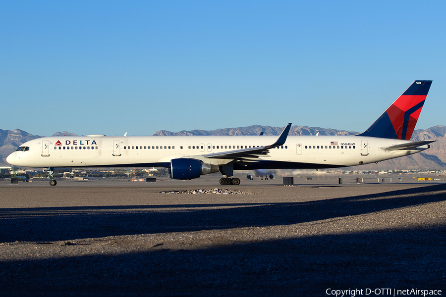 Delta Air Lines Boeing 757-351 (N584NW) | Photo 546777