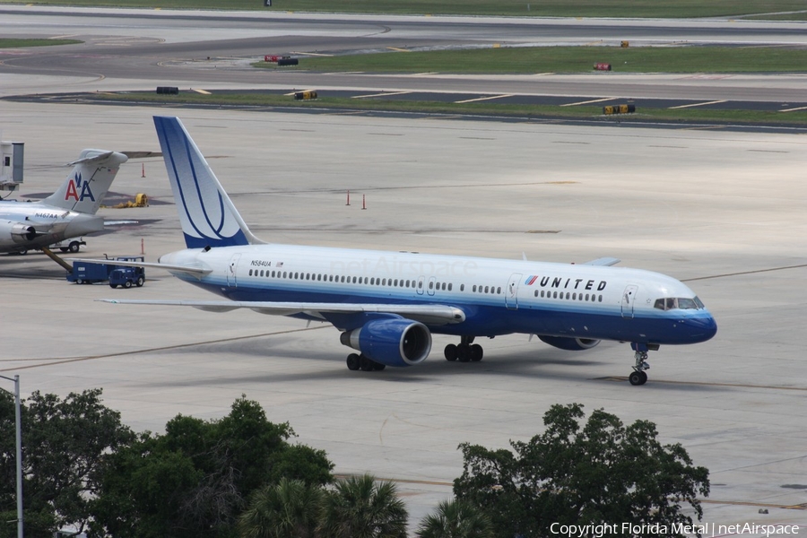 United Airlines Boeing 757-222 (N584UA) | Photo 300985