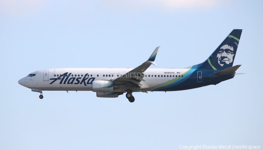 Alaska Airlines Boeing 737-890 (N585AS) | Photo 304730