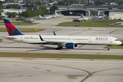 Delta Air Lines Boeing 757-351 (N585NW) at  Ft. Lauderdale - International, United States