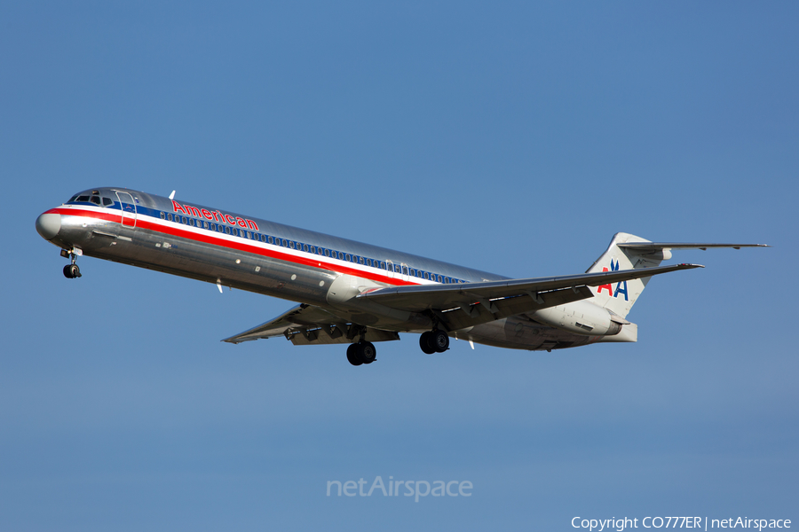 American Airlines McDonnell Douglas MD-82 (N586AA) | Photo 29930