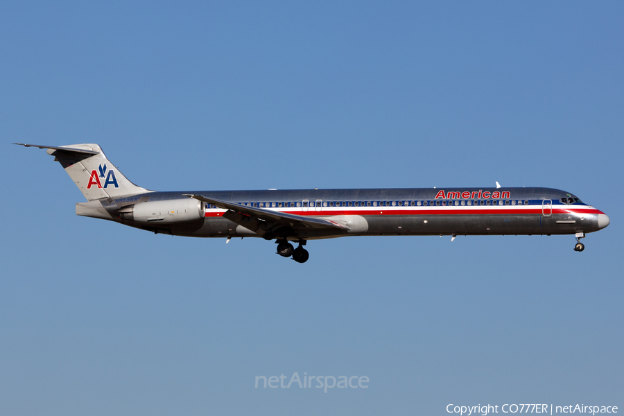 American Airlines McDonnell Douglas MD-82 (N586AA) | Photo 46607