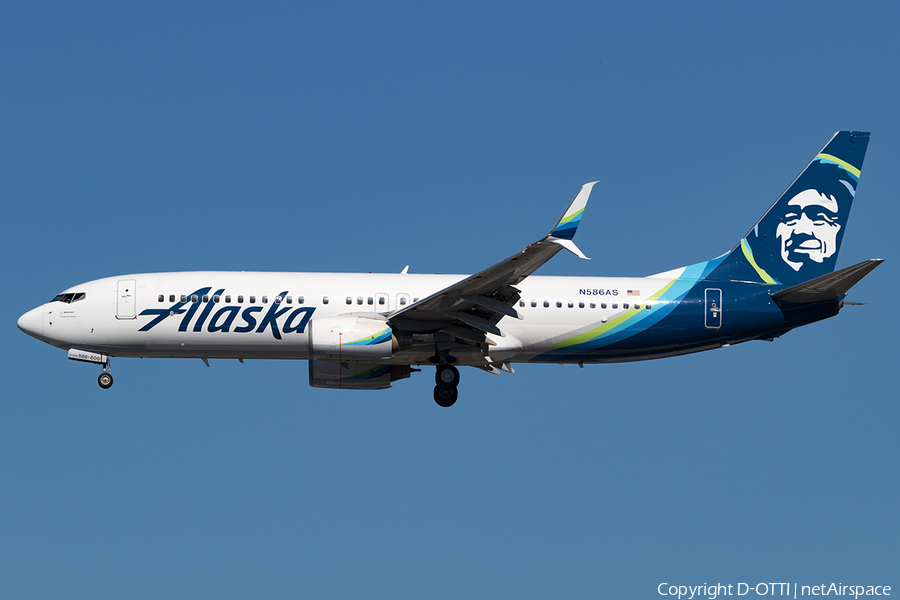 Alaska Airlines Boeing 737-890 (N586AS) | Photo 180963