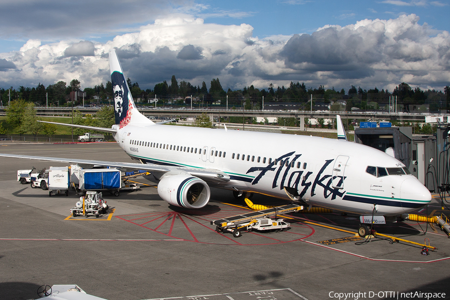 Alaska Airlines Boeing 737-890 (N586AS) | Photo 359767