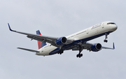 Delta Air Lines Boeing 757-351 (N586NW) at  Seattle/Tacoma - International, United States