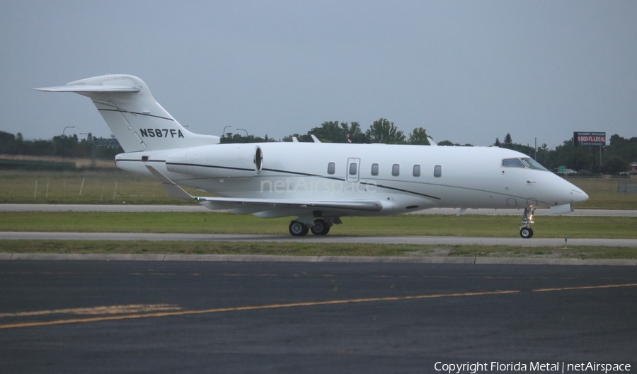 (Private) Bombardier BD-100-1A10 Challenger 350 (N587FA) | Photo 304765