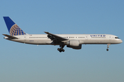 United Airlines Boeing 757-222 (N587UA) at  Dallas/Ft. Worth - International, United States