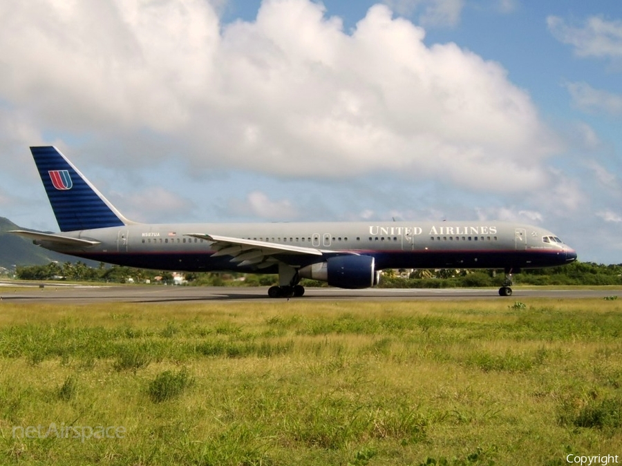 United Airlines Boeing 757-222 (N587UA) | Photo 22793