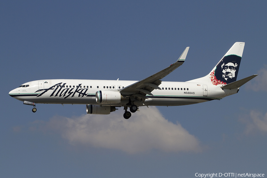Alaska Airlines Boeing 737-890 (N588AS) | Photo 338376