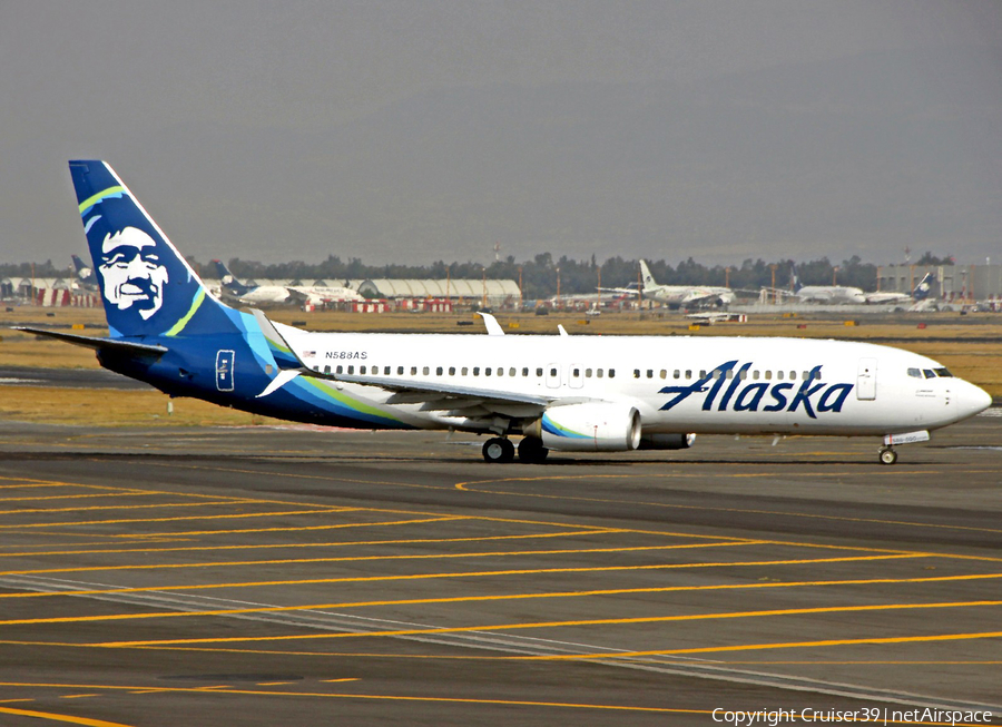 Alaska Airlines Boeing 737-890 (N588AS) | Photo 261309