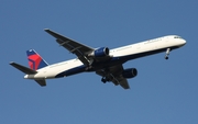 Delta Air Lines Boeing 757-351 (N588NW) at  Orlando - International (McCoy), United States