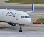 Delta Air Lines Boeing 757-351 (N588NW) at  Minneapolis - St. Paul International, United States