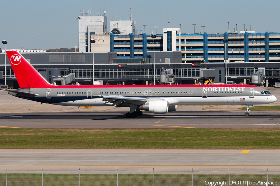 Northwest Airlines Boeing 757-351 (N588NW) | Photo 190476