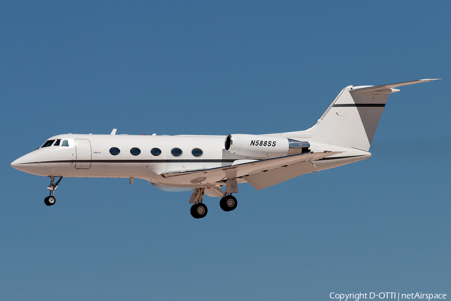 (Private) Gulfstream GII (N588SS) | Photo 180499