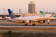 United Airlines Boeing 757-222 (N588UA) at  Los Angeles - International, United States