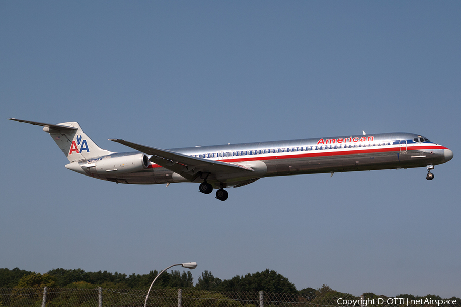 American Airlines McDonnell Douglas MD-83 (N589AA) | Photo 175514