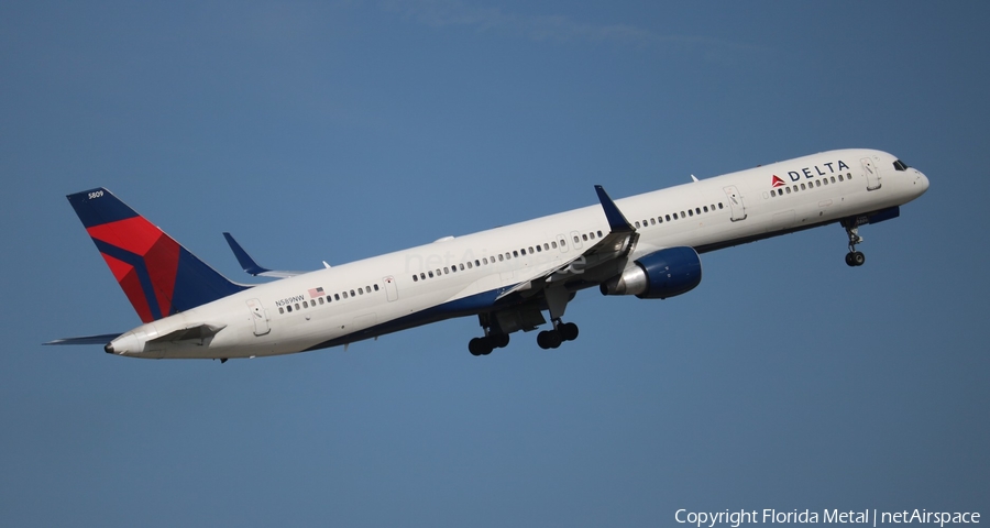 Delta Air Lines Boeing 757-351 (N589NW) | Photo 591277