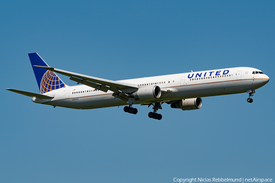 United Airlines Boeing 767-424(ER) (N59053) | Photo 579450