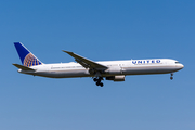 United Airlines Boeing 767-424(ER) (N59053) at  Berlin Brandenburg, Germany