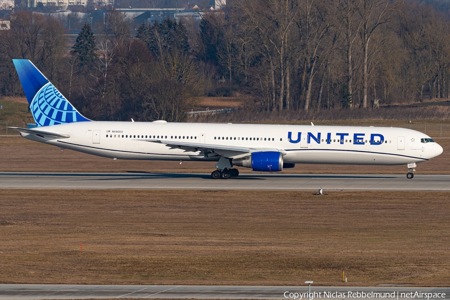 United Airlines Boeing 767-424(ER) (N59053) | Photo 665041