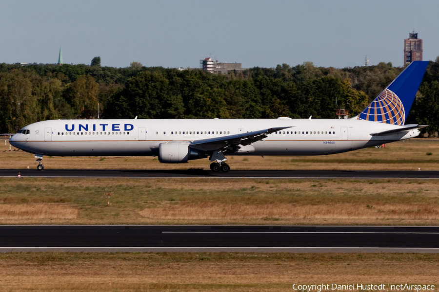 United Airlines Boeing 767-424(ER) (N59053) | Photo 424751