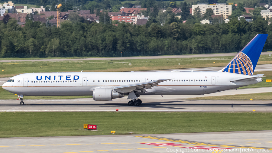 United Airlines Boeing 767-424(ER) (N59053) | Photo 383249