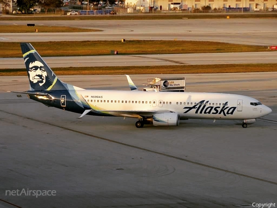 Alaska Airlines Boeing 737-890 (N590AS) | Photo 146376