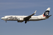 Alaska Airlines Boeing 737-890 (N590AS) at  Los Angeles - International, United States