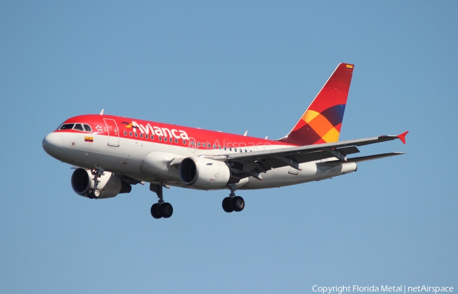 Avianca Airbus A318-111 (N590EL) | Photo 591804