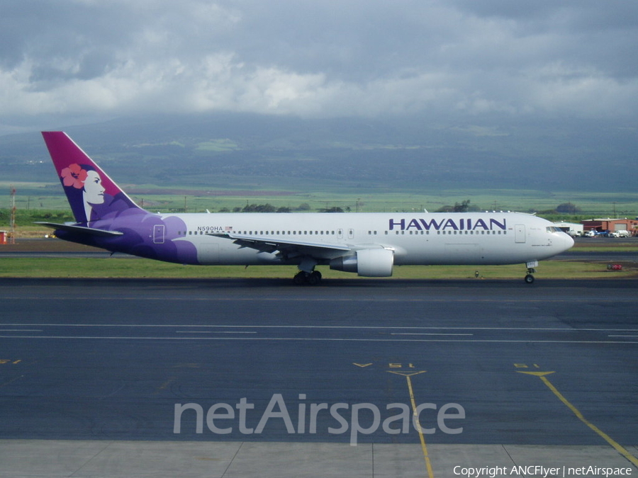 Hawaiian Airlines Boeing 767-3CB(ER) (N590HA) | Photo 385