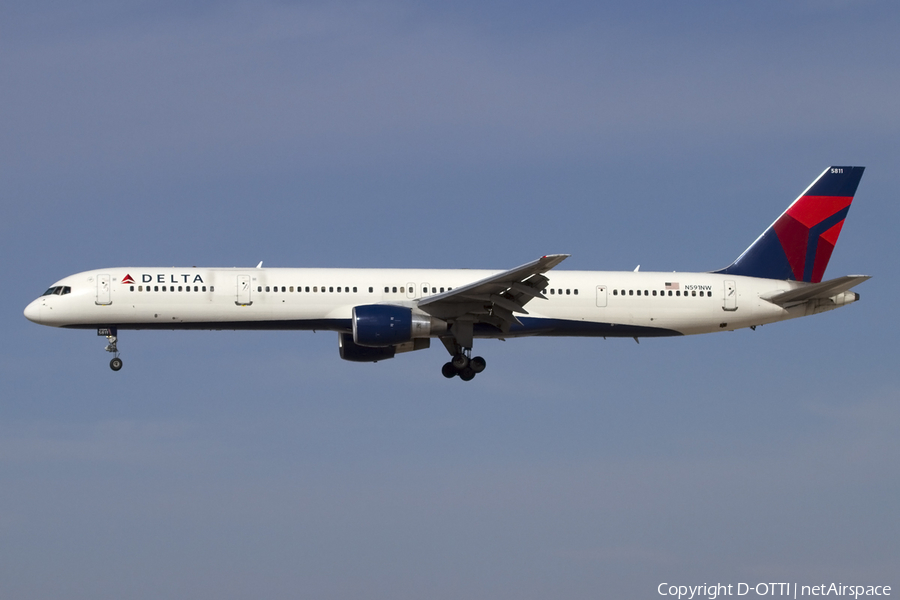 Delta Air Lines Boeing 757-351 (N591NW) | Photo 425705