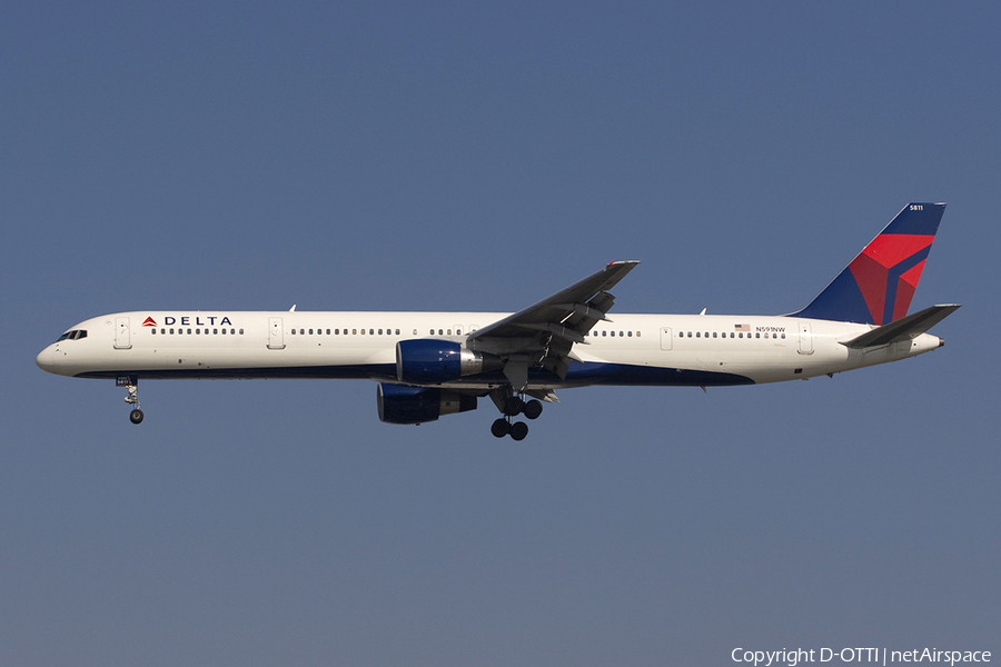 Delta Air Lines Boeing 757-351 (N591NW) | Photo 278820
