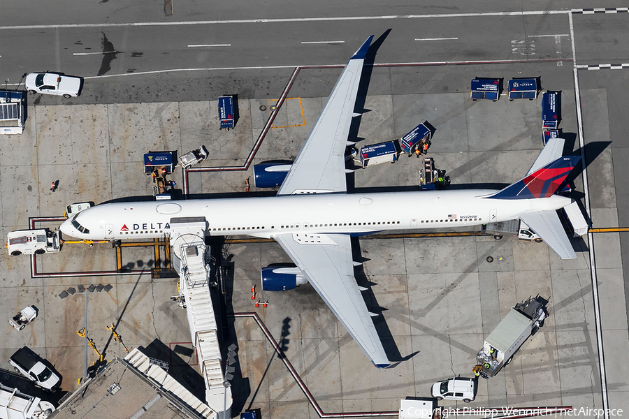 Delta Air Lines Boeing 757-351 (N592NW) | Photo 312603