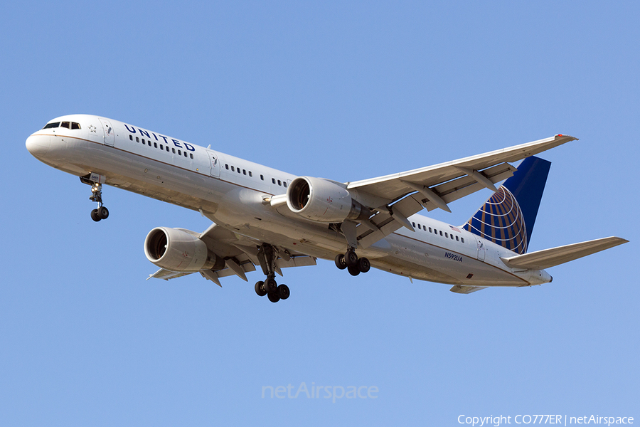 United Airlines Boeing 757-222 (N592UA) | Photo 10278